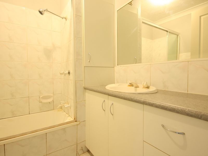 1/265 Old Cleveland Road, Coorparoo QLD 4151