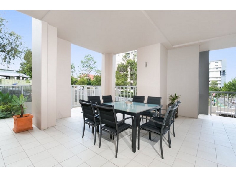 Apartment 8/153 Lambert Street, Kangaroo Point QLD 4169