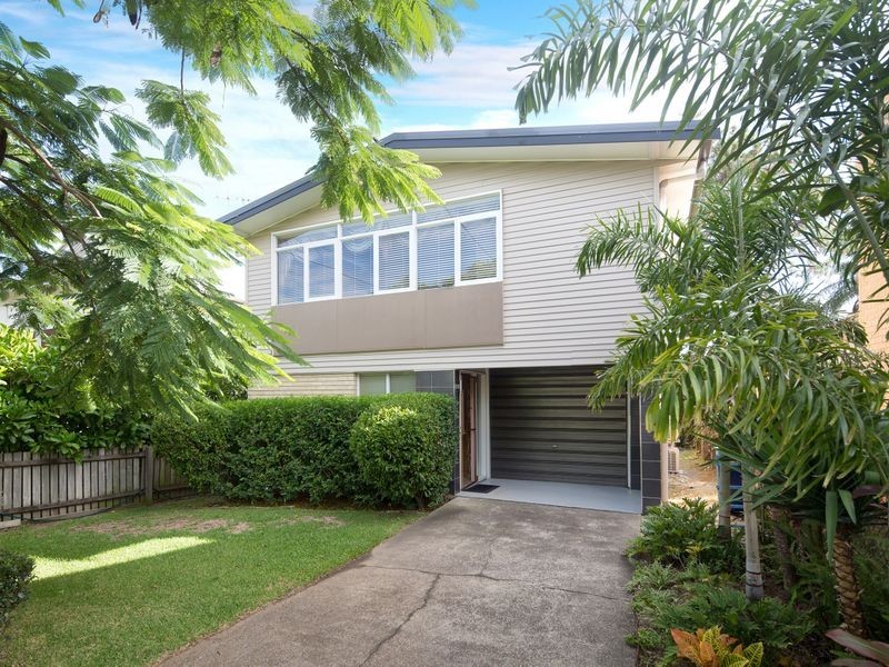 28 Winifred Street, Clayfield QLD 4011