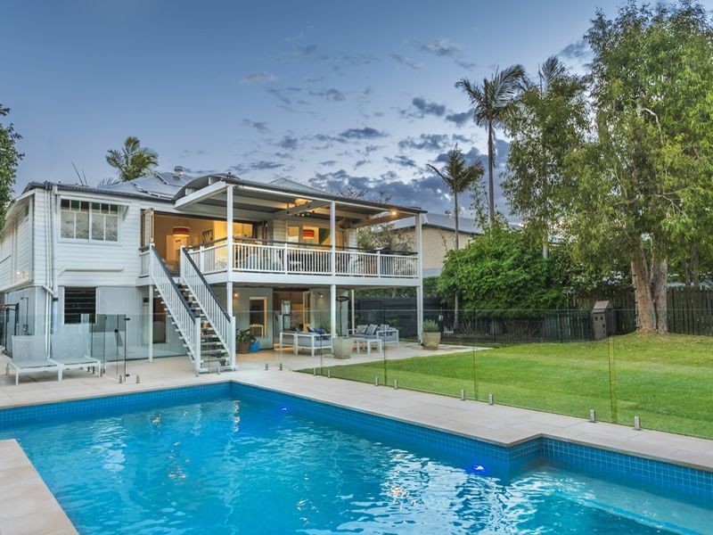 12 McGregor Street, Clayfield QLD 4011