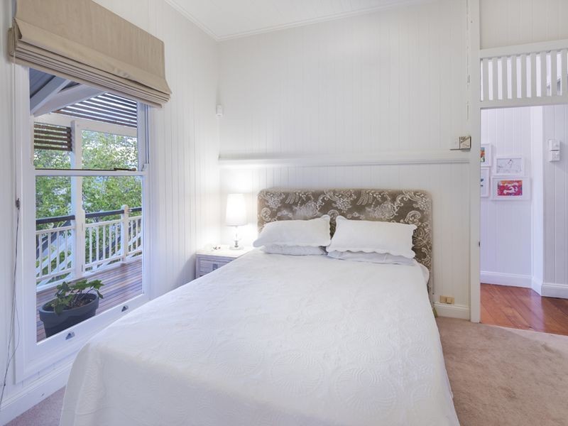 12 McGregor Street, Clayfield QLD 4011