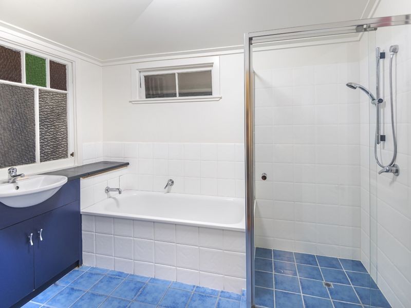 12 McGregor Street, Clayfield QLD 4011