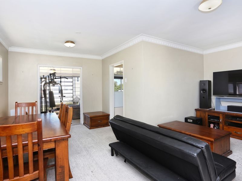 35 Pfingst Road, Wavell Heights QLD 4012