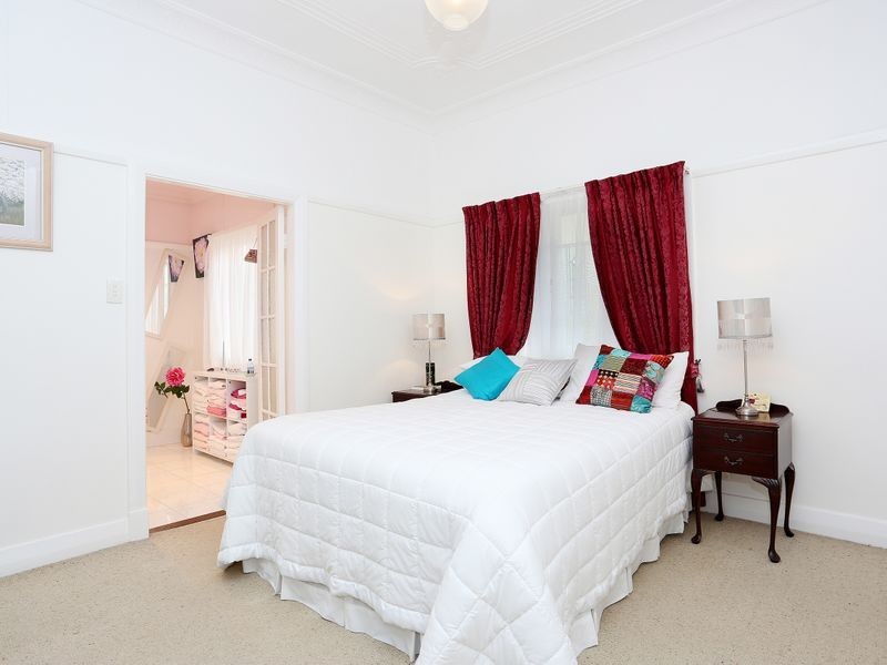 156 Rode Road, Wavell Heights QLD 4012