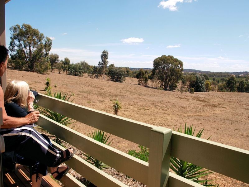 210 Hall Road, Heathcote VIC 3523