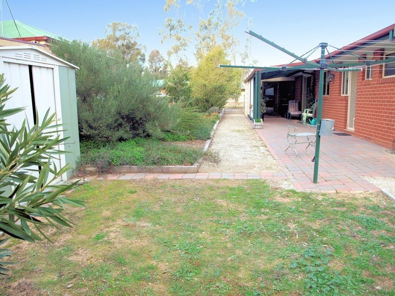 1/20 Wattle Drive, Heathcote VIC 3523