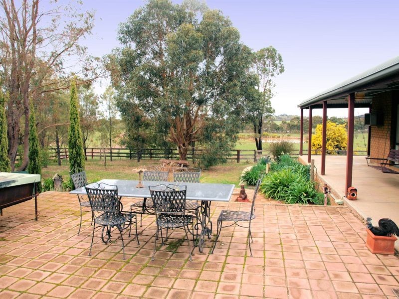 88 Hylands Lane, Heathcote VIC 3523