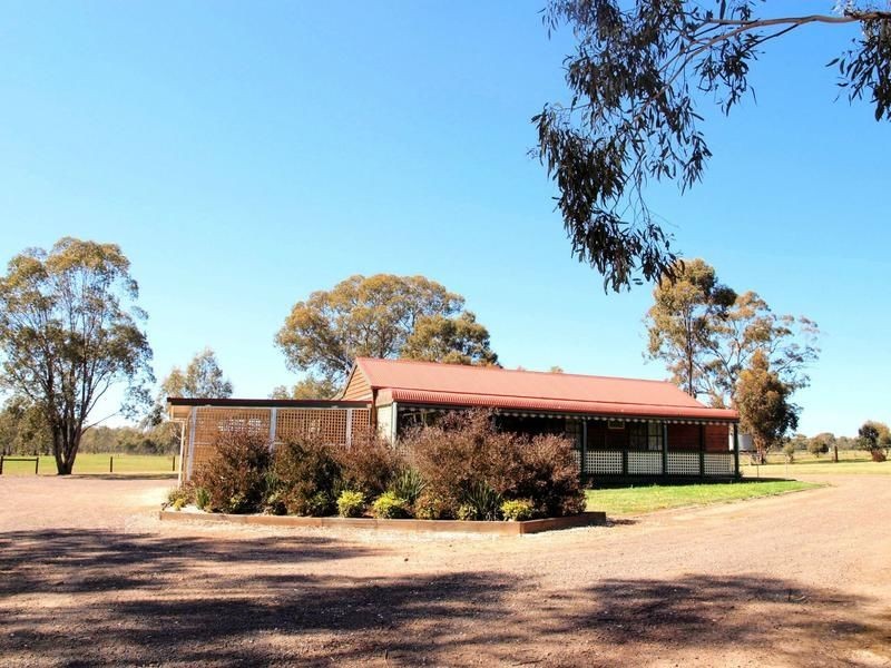 97 Dealba Road, Heathcote VIC 3523