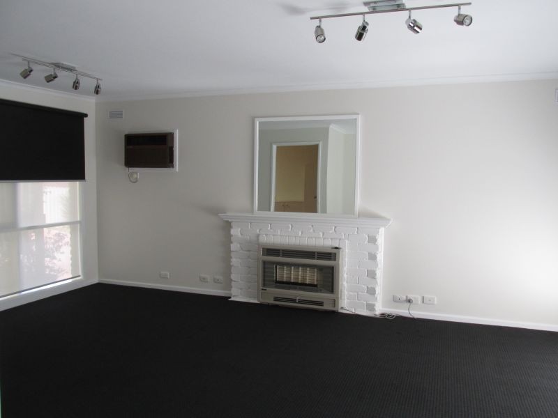 25 Wallaby Avenue, Kangaroo Flat VIC 3555