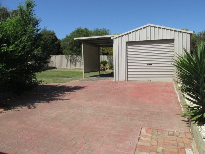 25 Wallaby Avenue, Kangaroo Flat VIC 3555