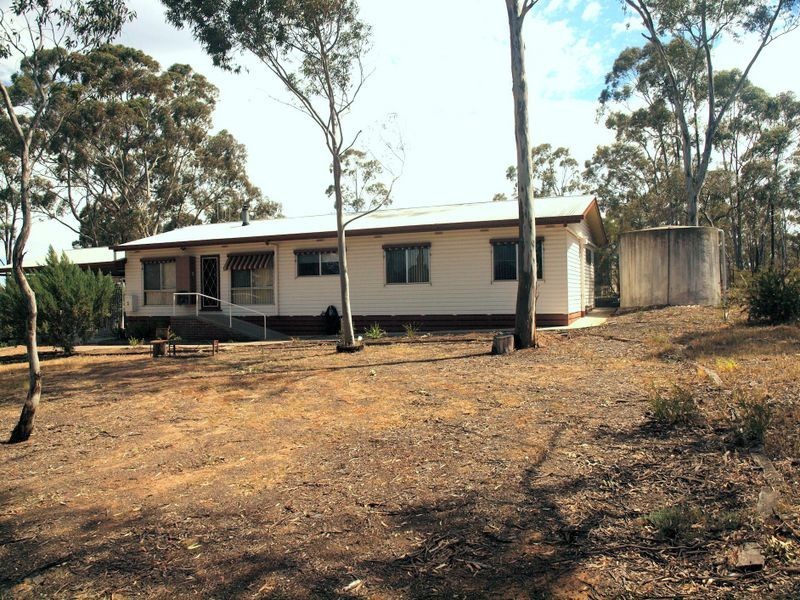 5 Dempsey Street, Myers Flat VIC 3556