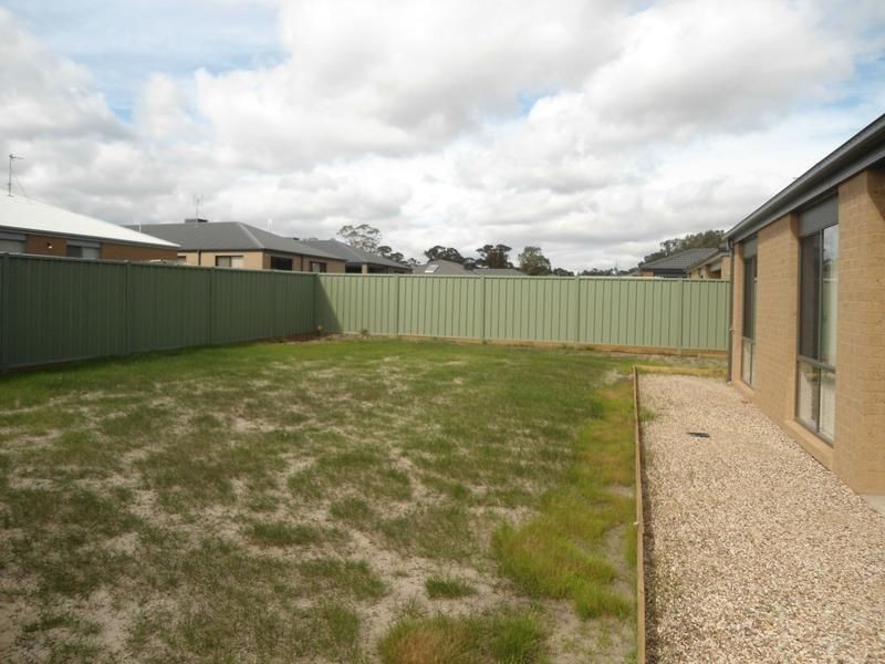 23 Sanctuary Boulevard, Maiden Gully VIC 3551