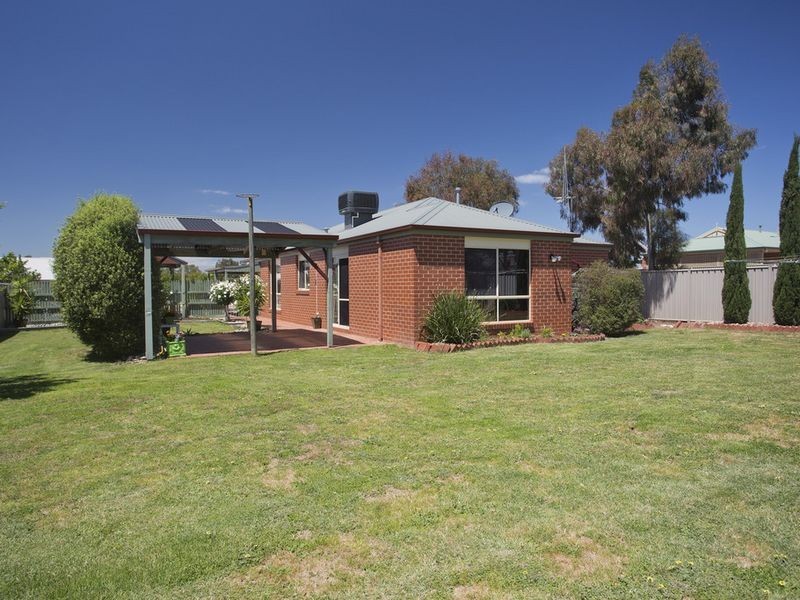 22 Saxby Drive, Strathfieldsaye VIC 3551