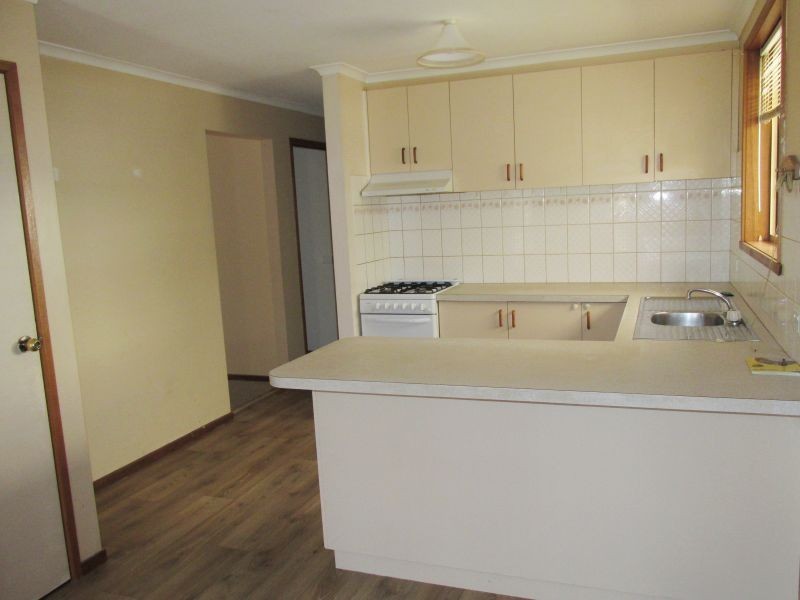 16 Lukin Crescent, Kangaroo Flat VIC 3555