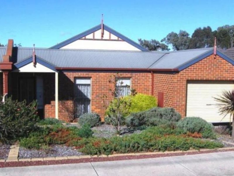 2/7 Allingham Street, Golden Square VIC 3555
