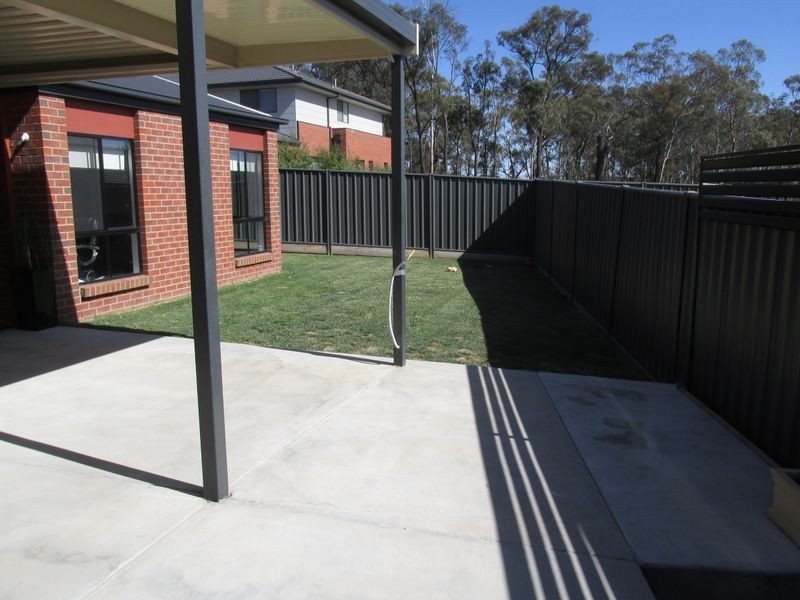 18 Riversdale Avenue, Eaglehawk VIC 3556