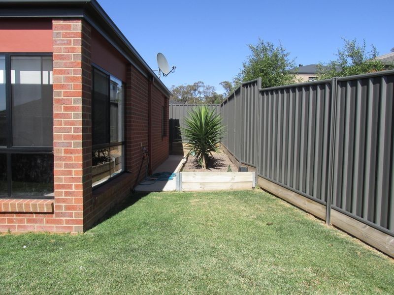 18 Riversdale Avenue, Eaglehawk VIC 3556