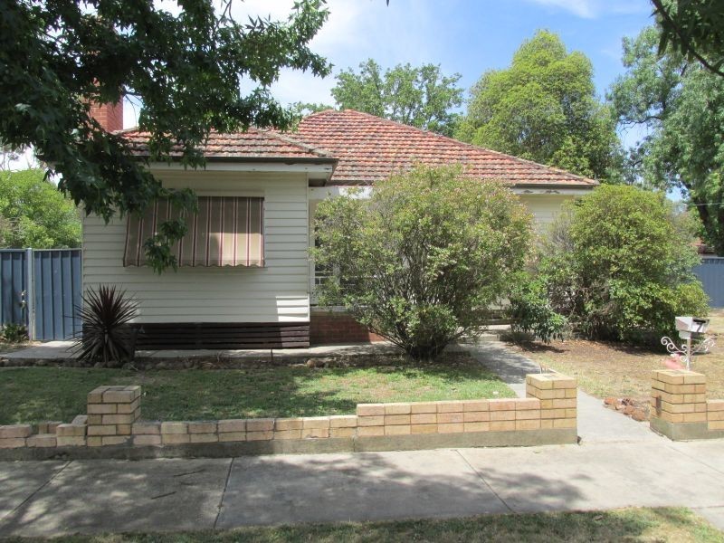 7 College Crescent, Flora Hill VIC 3550