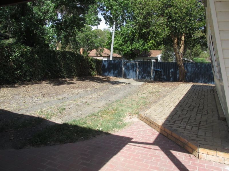 7 College Crescent, Flora Hill VIC 3550