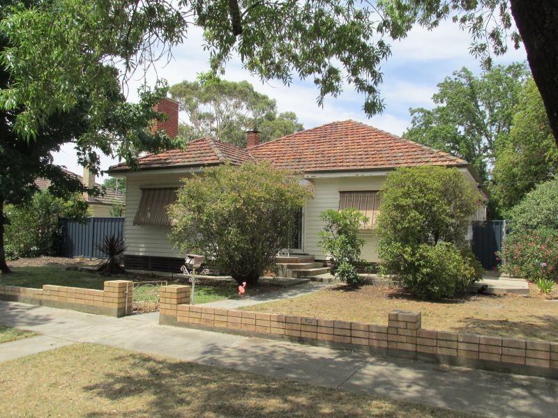 7 College Crescent, Flora Hill VIC 3550