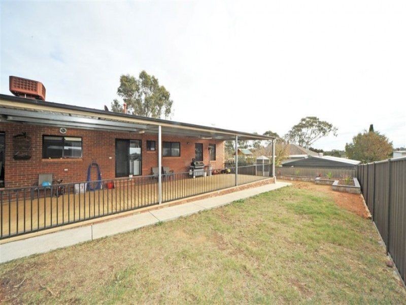 1B Tasman Court, Kangaroo Flat VIC 3555