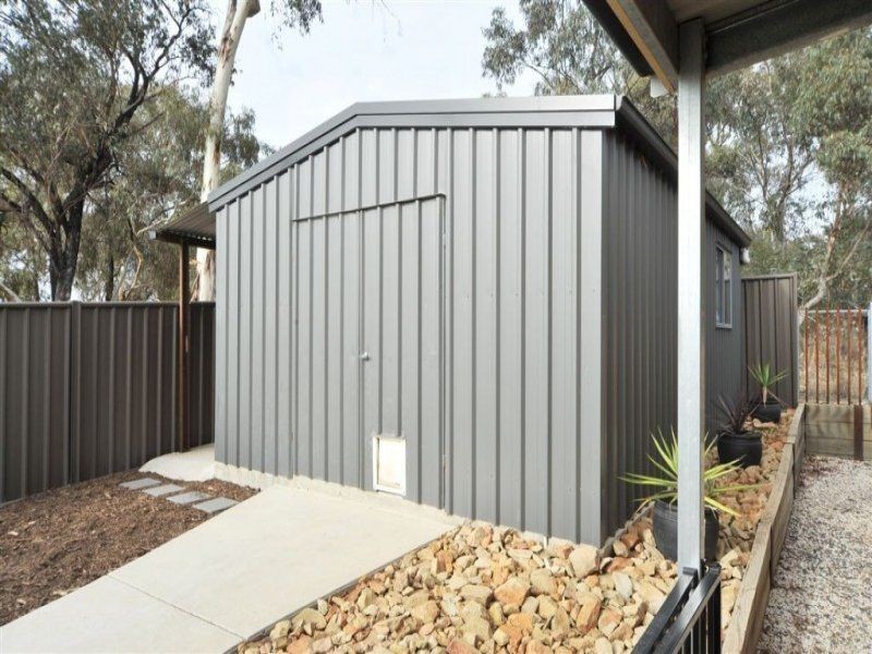 1B Tasman Court, Kangaroo Flat VIC 3555