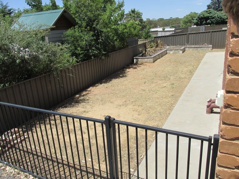 1B Tasman Court, Kangaroo Flat VIC 3555