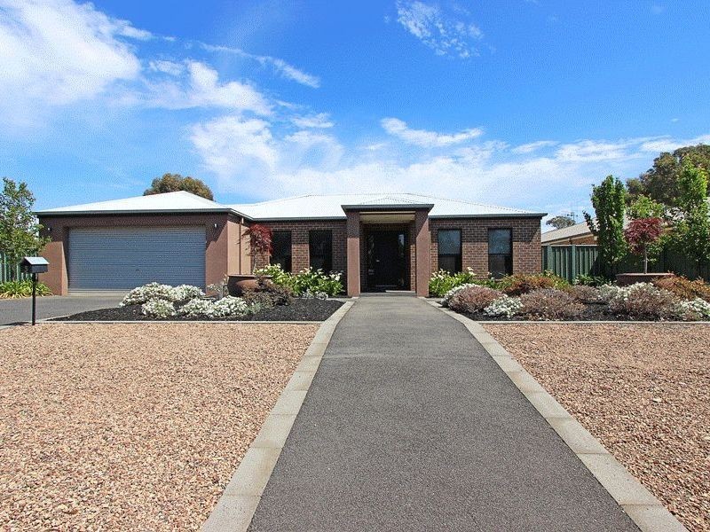 3 Marita Drive, Maiden Gully VIC 3551