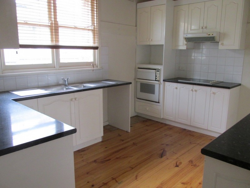 170 Mackenzie Street West, Golden Square VIC 3555