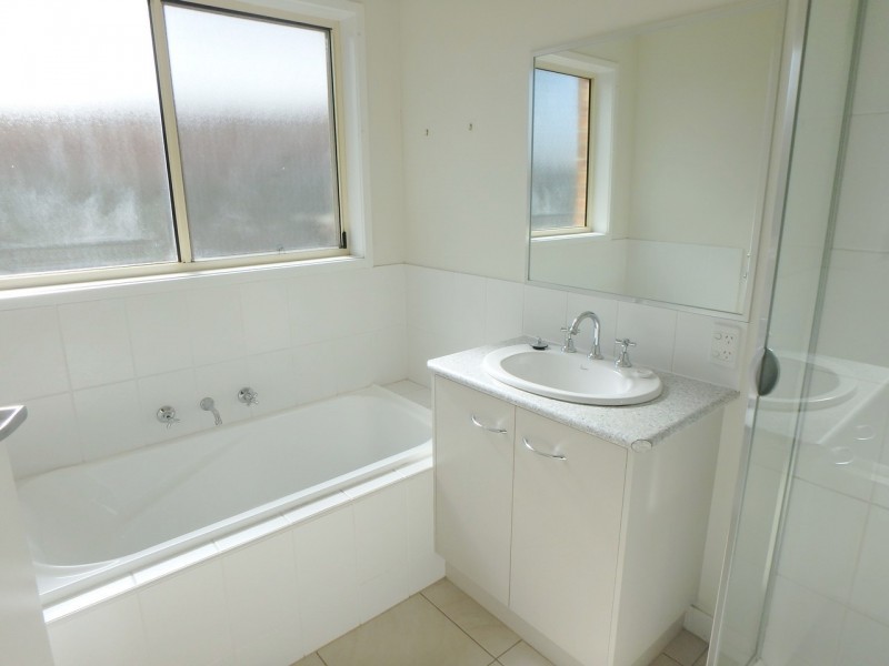 1/24 Trumble Street, Eaglehawk VIC 3556