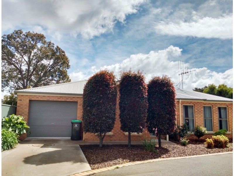 1/24 Trumble Street, Eaglehawk VIC 3556