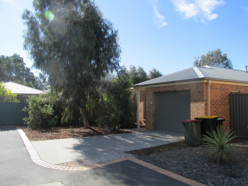 7/24 Trumble Street, Eaglehawk VIC 3556