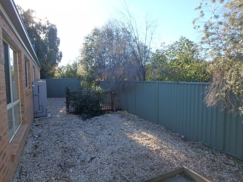 7/24 Trumble Street, Eaglehawk VIC 3556