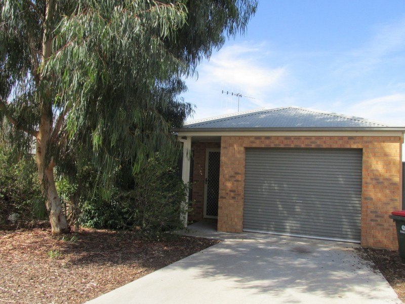 7/24 Trumble Street, Eaglehawk VIC 3556
