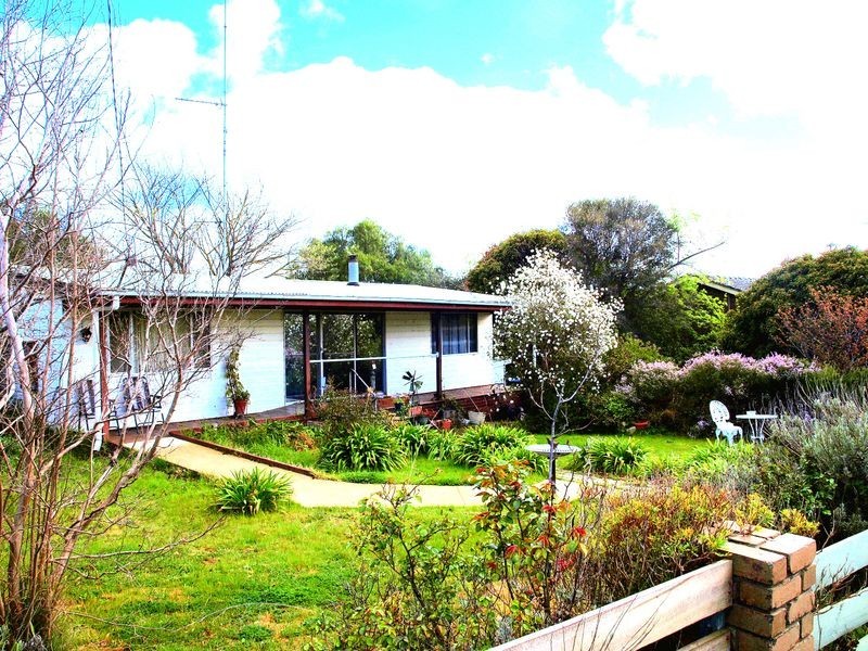 26 Mitchell Street, Heathcote VIC 3523