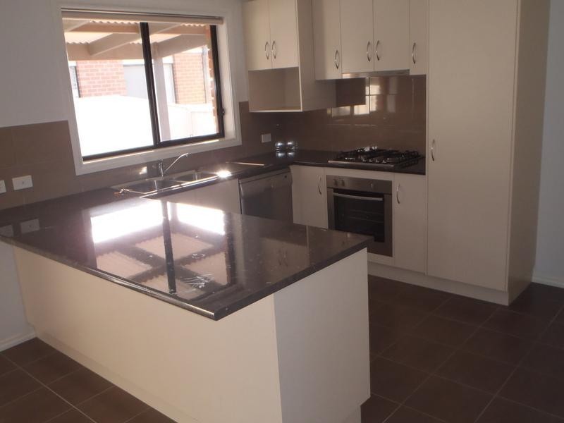 20 Furness Street, Kangaroo Flat VIC 3555