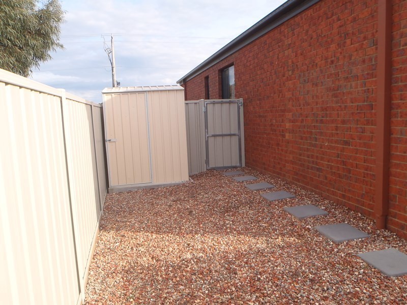 20 Furness Street, Kangaroo Flat VIC 3555