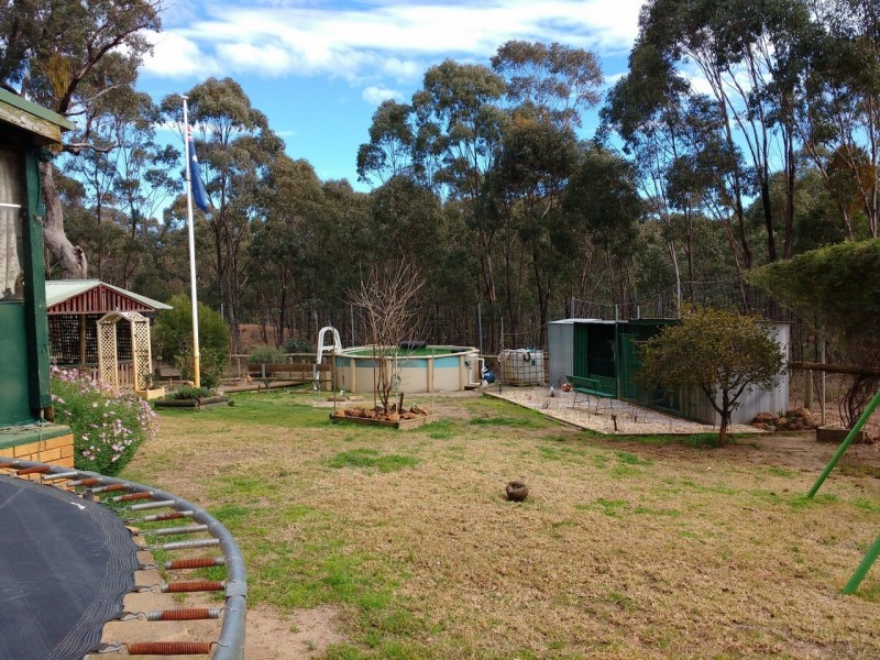 320 Dealba Road, Mount Camel VIC 3523