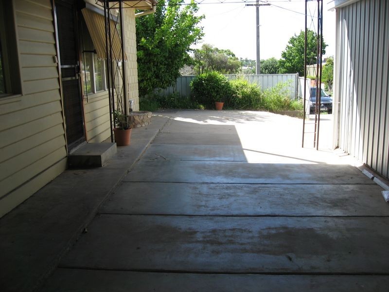 18 Robinson Street, Long Gully VIC 3550