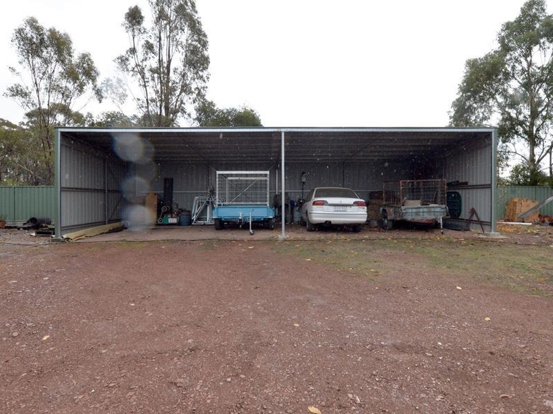 6 Michelle Drive, Maiden Gully VIC 3551