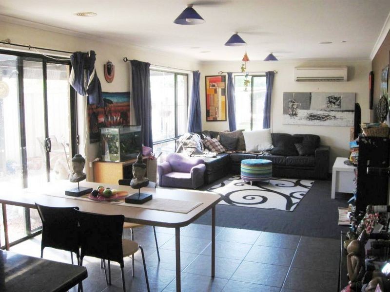 18 Julian Way, California Gully VIC 3556