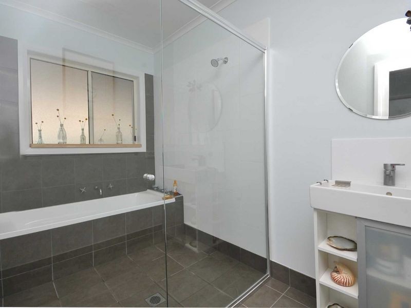 24 Leslie Street, Eaglehawk VIC 3556