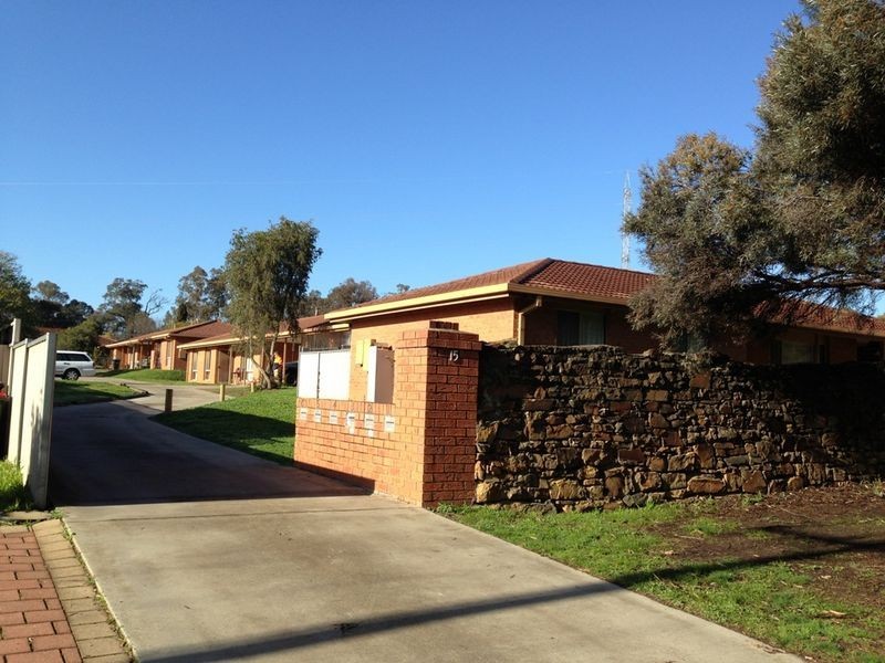 2/15 Paterson, Quarry Hill VIC 3550