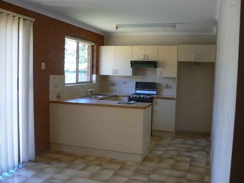 2/15 Paterson, Quarry Hill VIC 3550