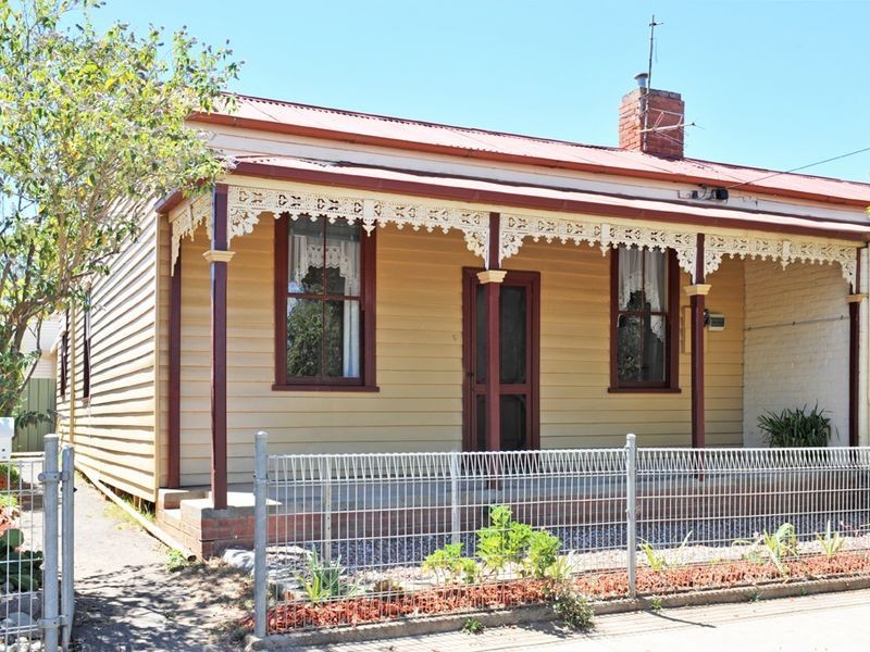 32 Peg Leg Road, Eaglehawk VIC 3556