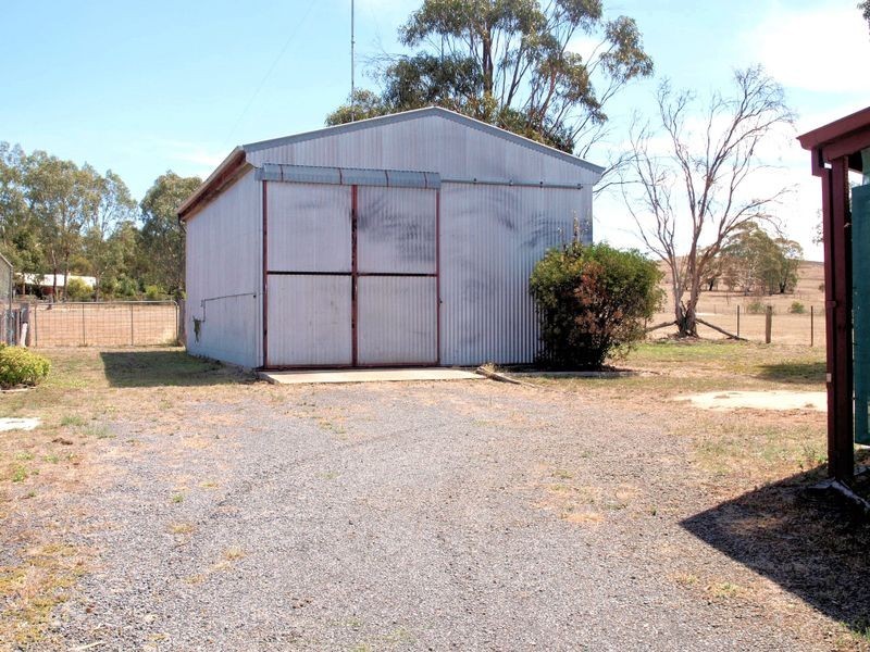24 Boomerang Place, Heathcote VIC 3523