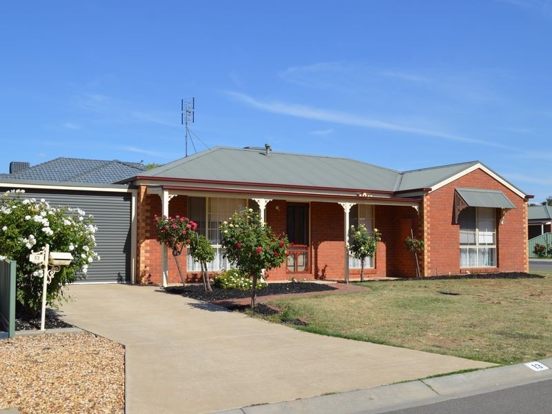 13 May Street, Kangaroo Flat VIC 3555