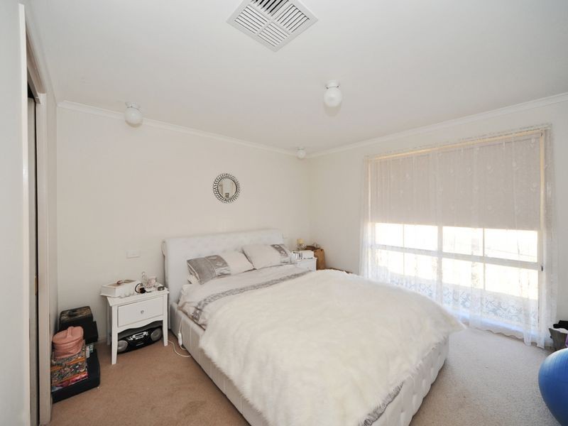 13 May Street, Kangaroo Flat VIC 3555
