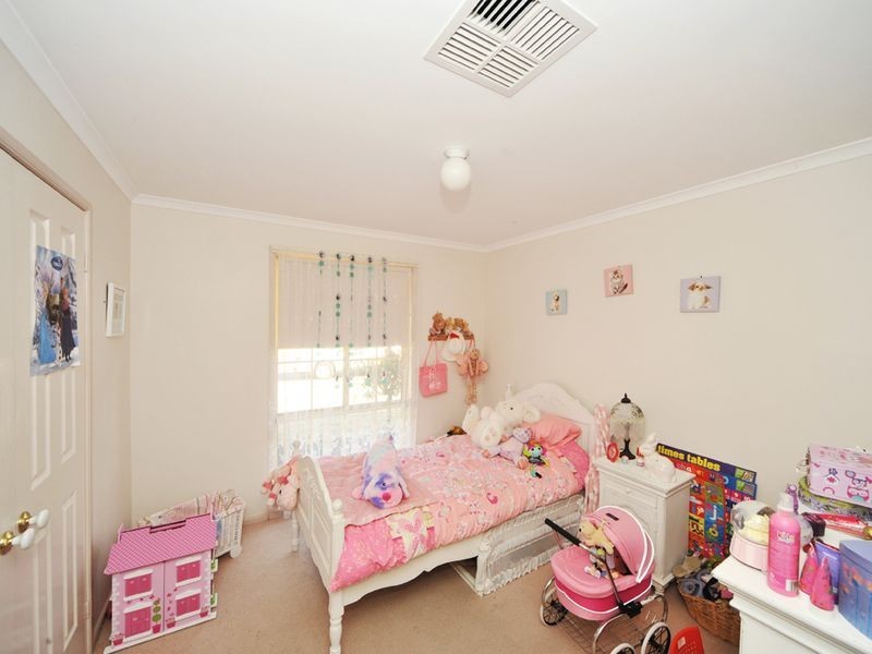 13 May Street, Kangaroo Flat VIC 3555