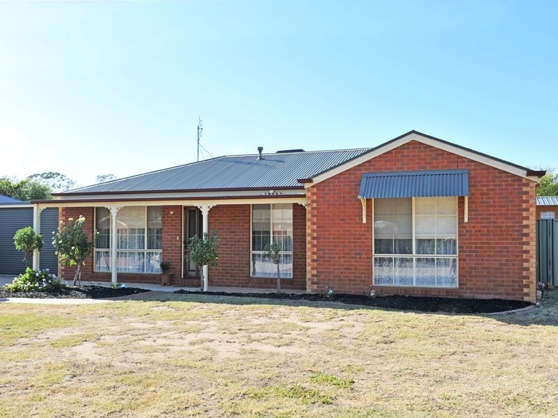 13 May Street, Kangaroo Flat VIC 3555